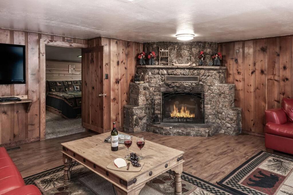 Coyote Cabin - Private Hot Tub - Upper Canyon ルイドソ エクステリア 写真