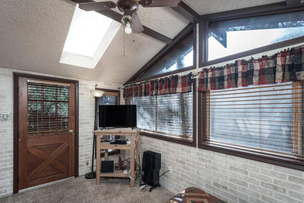 Coyote Cabin - Private Hot Tub - Upper Canyon ルイドソ エクステリア 写真